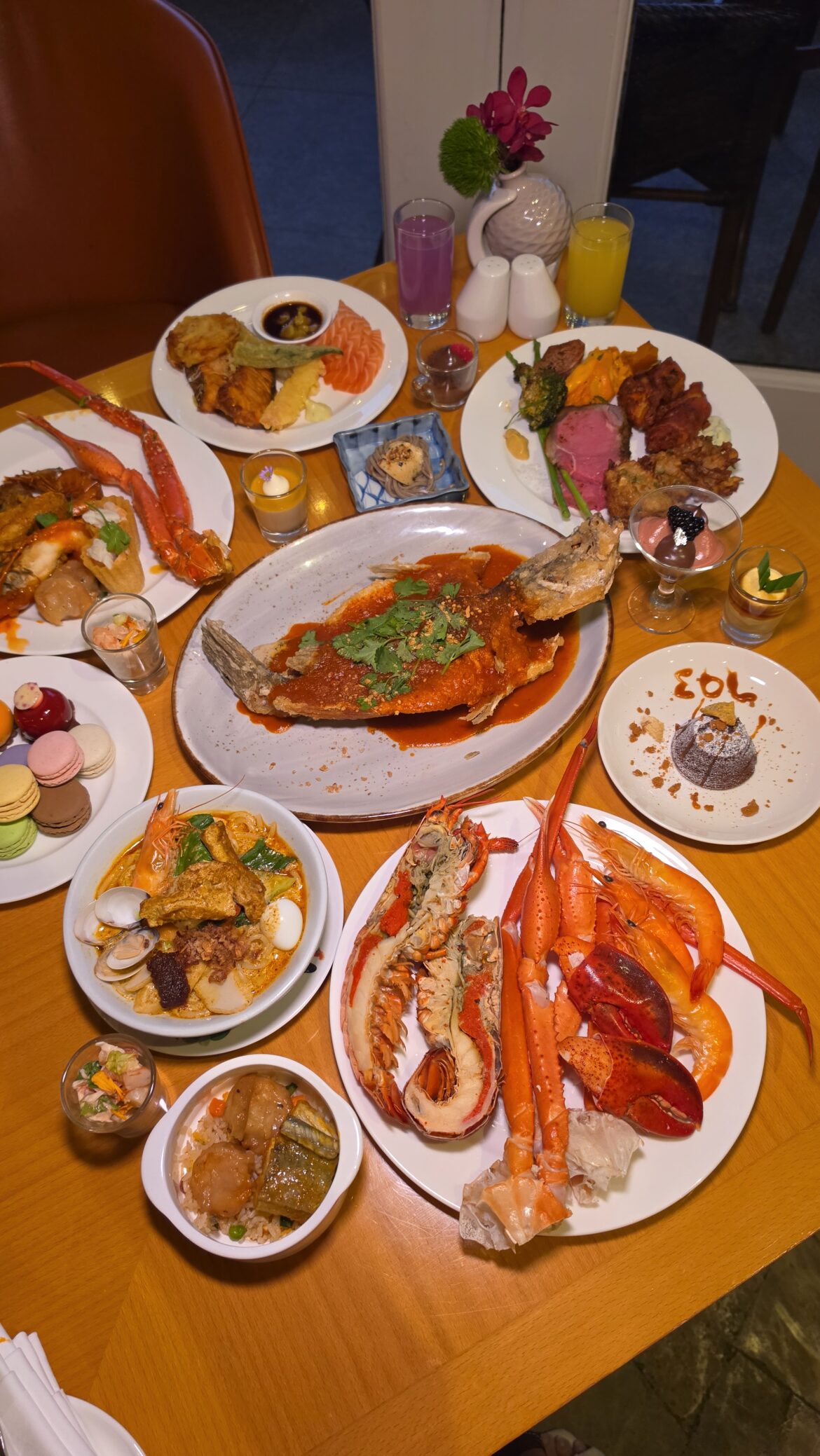 Ultimate Seafood Buffet: Town Restaurant Singapore